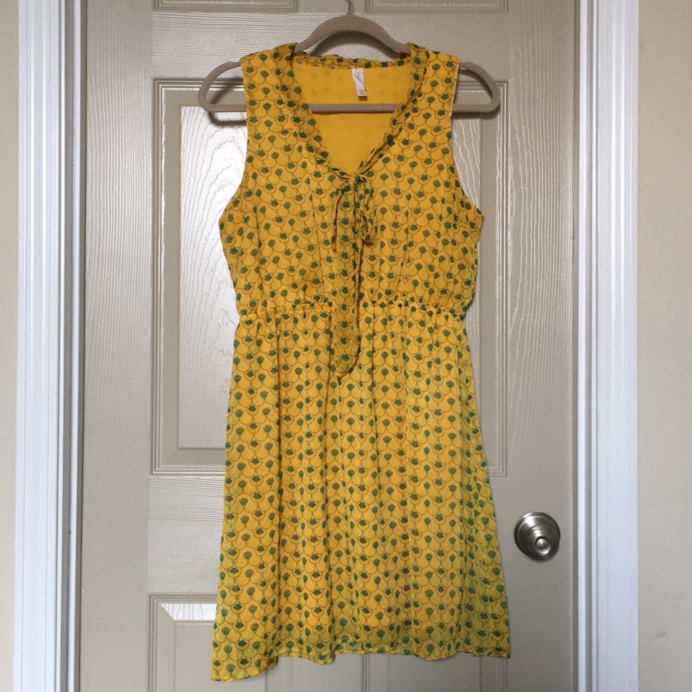 Xhilaration Yellow Dress. Size Large. NWOT